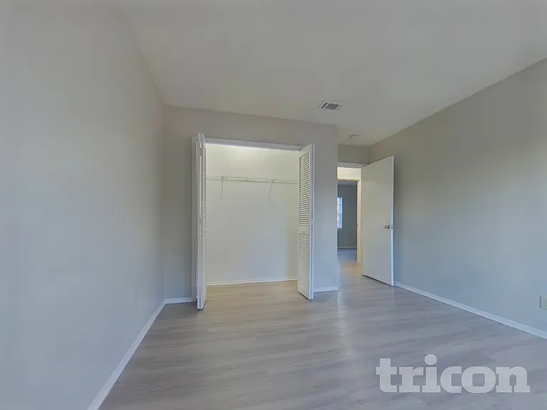2950 Bedford St — Photo 7