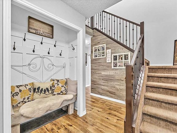 5th image of 23 N Somerset Pl SE