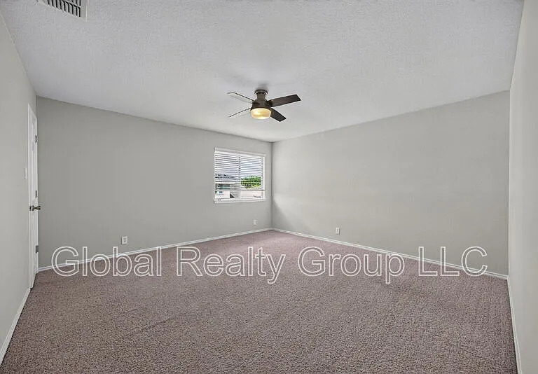 228 Crimson Tree — Photo 25