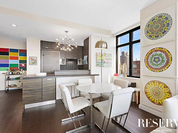 2nd image of 101 W 24th St APT 27D