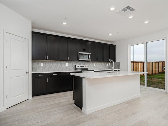 2nd image of 1300 Bastion Ave
