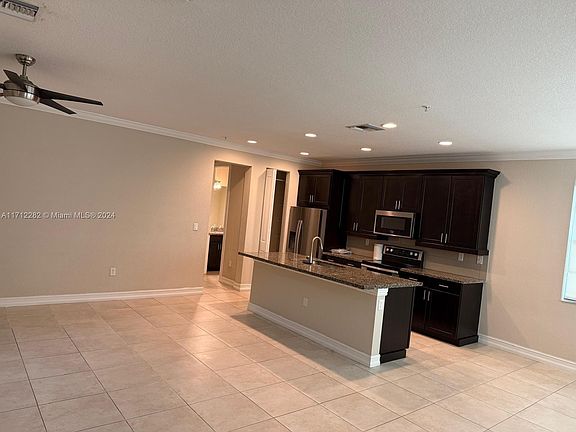 3rd image of 11558 SW 13th Ct