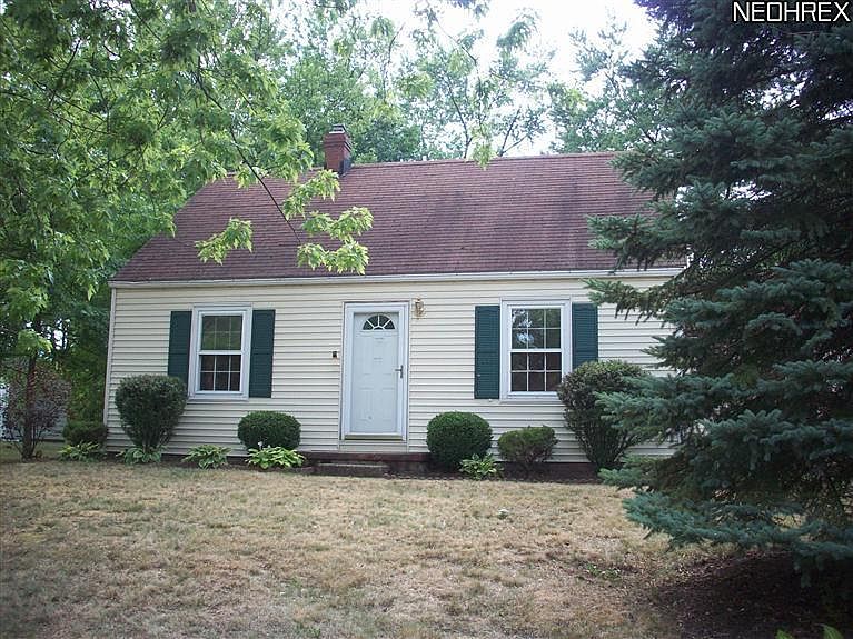 1st image of 878 Kennebec Ave