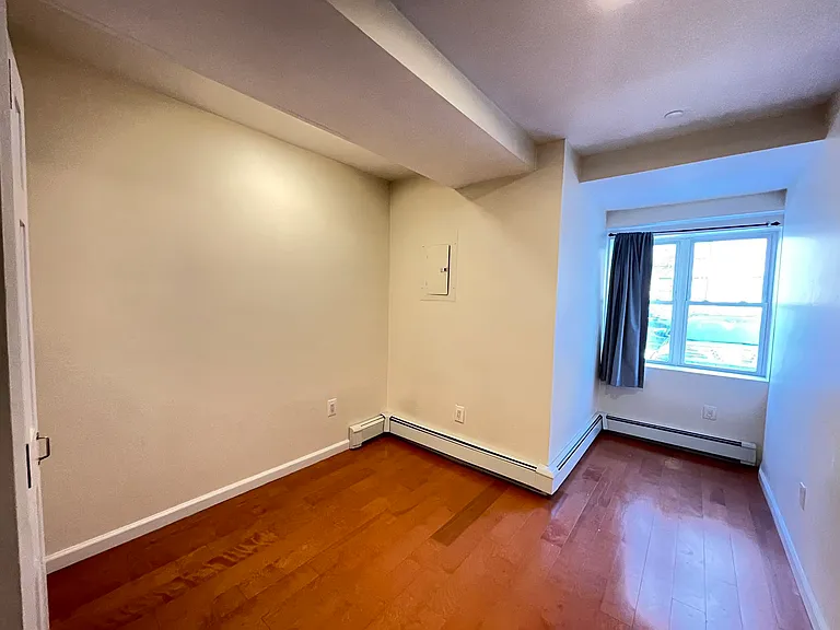 3062 Roberts Ave #1 — Photo 3