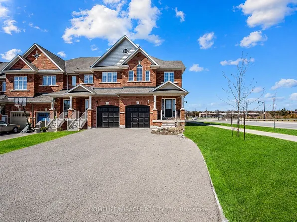 15 McPhail Pl, Hamilton, ON L8B 0R5