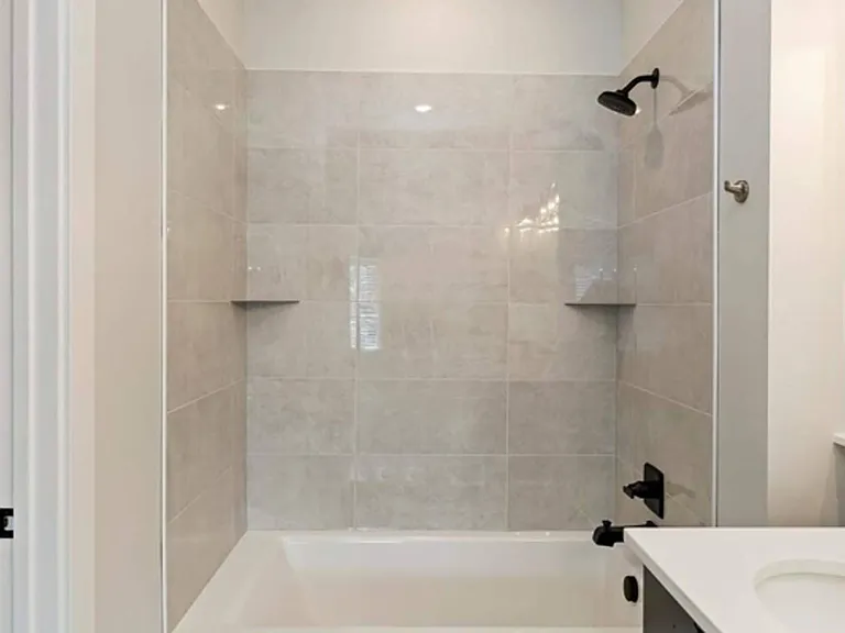 Bradbury Luxury Townhomes — Photo 34
