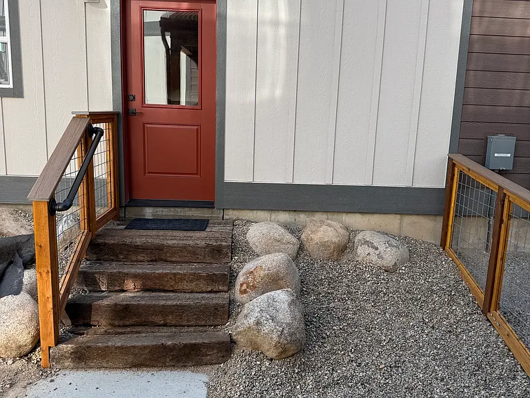 1404 Silver Vault St — Photo 3
