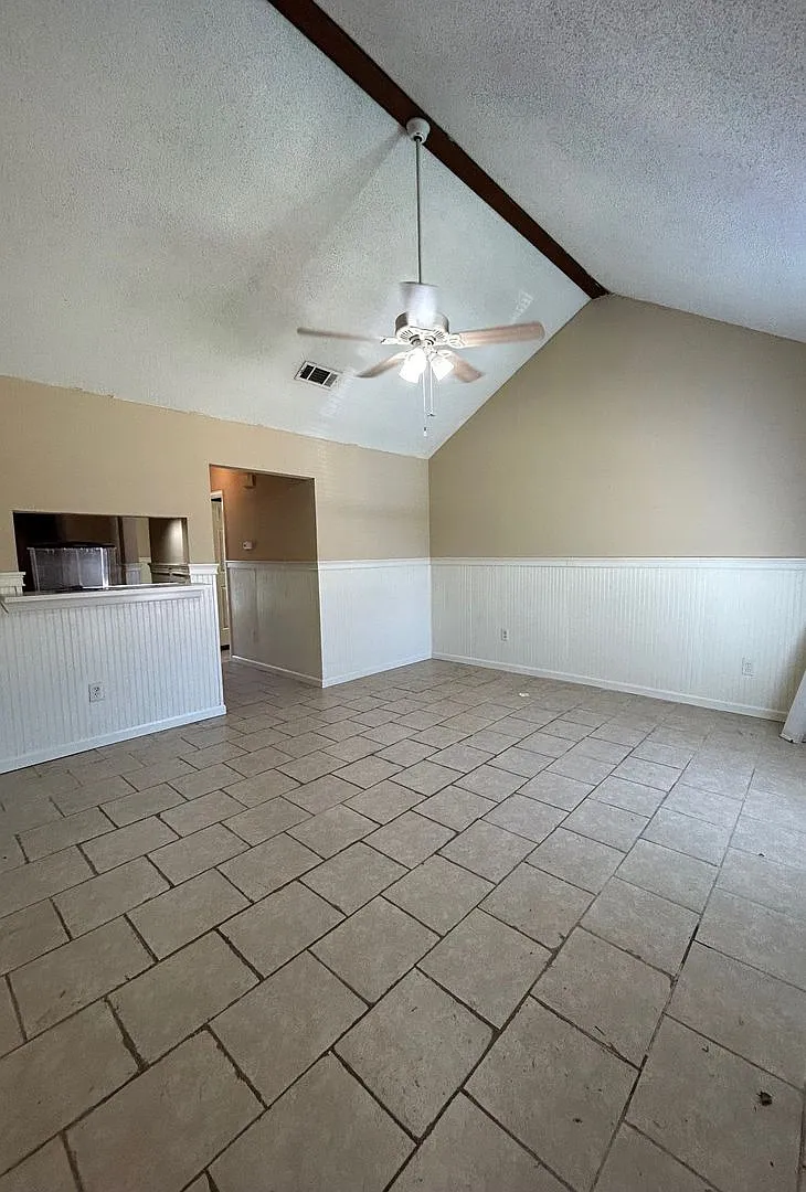 n14pr7 — Photo 1