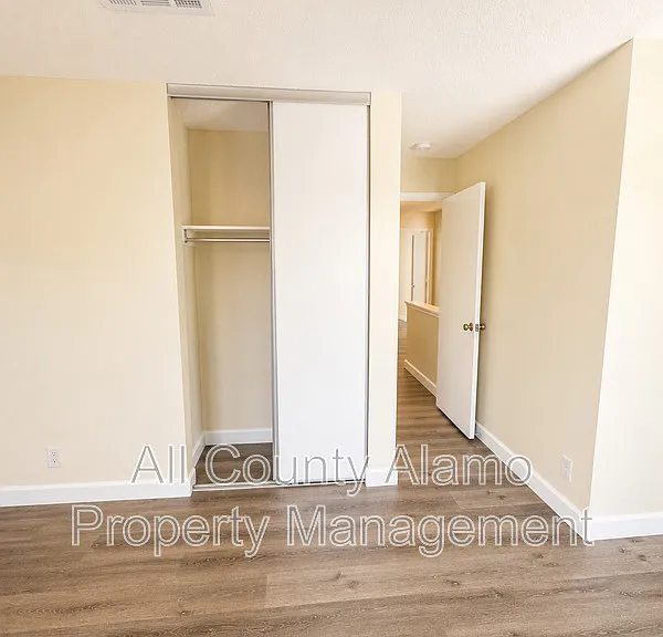 9023 Mountain Field Dr — Photo 20