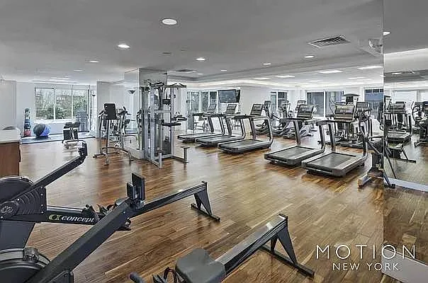 Rented by MOTION New York | media 8