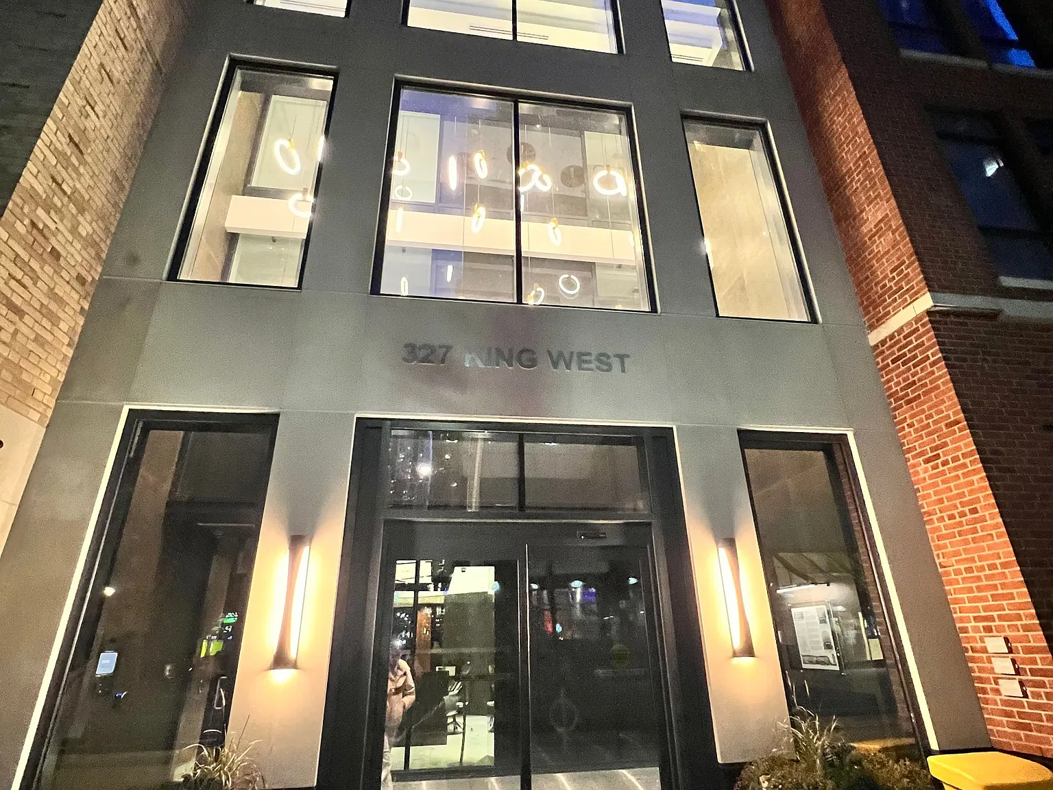 2 bed, $3,400 — Photo 1