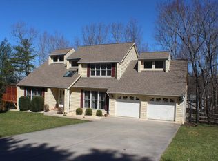 207 Timbertrail Rd, Wilkesboro, NC 28697