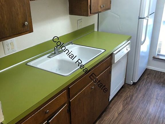 3rd image of 3528 Adenmor Ct APT D