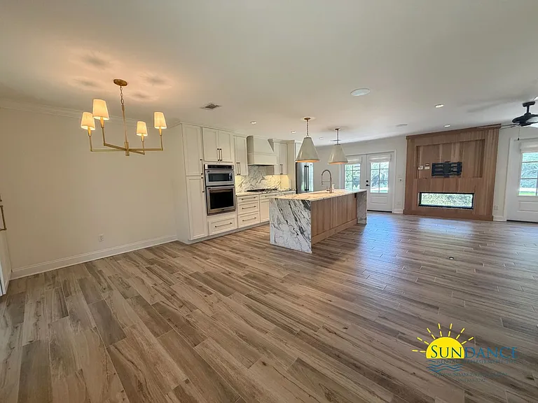 224 Yacht Club Dr NE — Photo 4