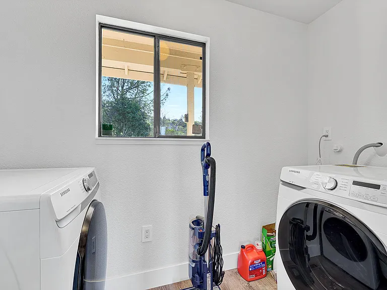 4864 Tuolumne Ct — Photo 3