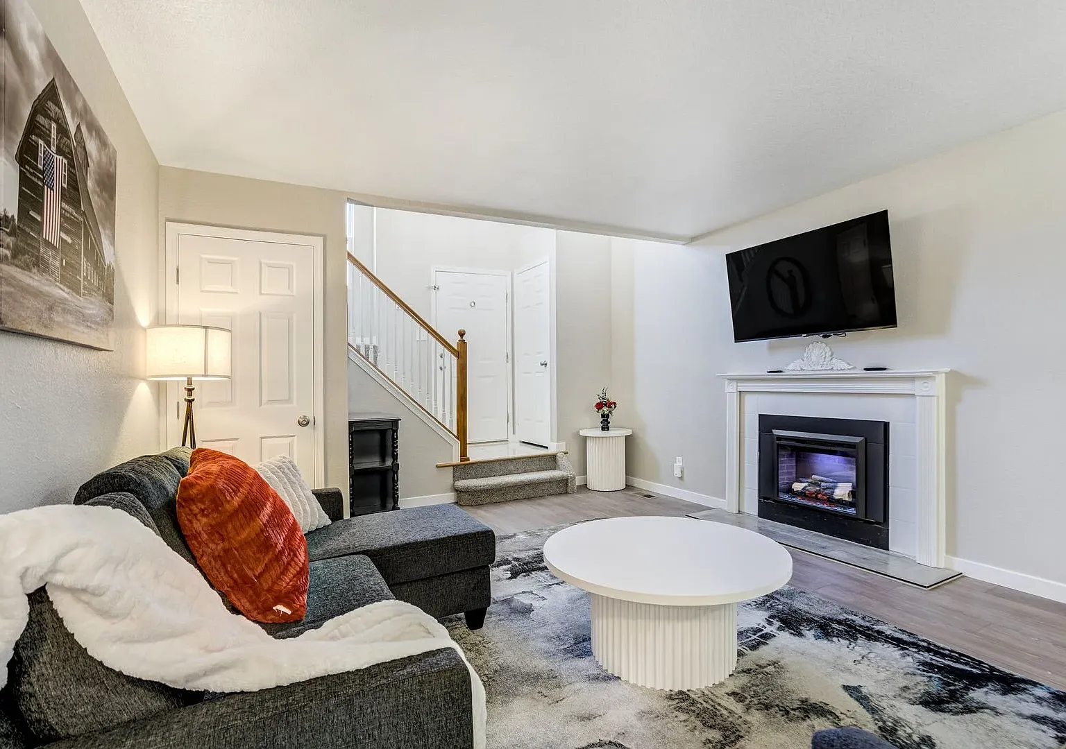 3 bed, 1132 sqft, $4,500 — Photo 3