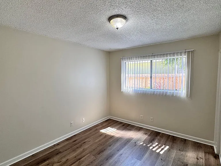 3781 Green Ave #2 — Photo 12