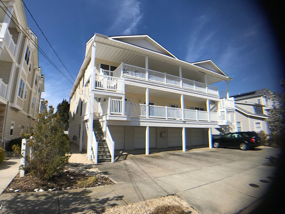 1st image of 318 E 18th Ave APT A