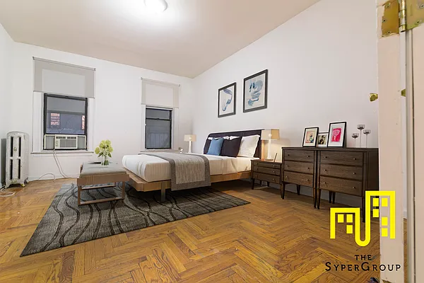 Rented by The Syper Group | media 22