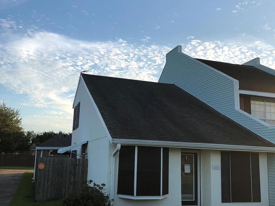 1st image of 121 Avenue Belle Terre