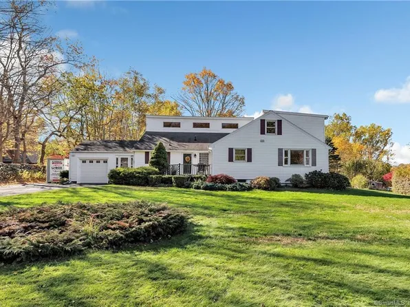 23 Bennetts Bridge Road, Newtown, CT 06482