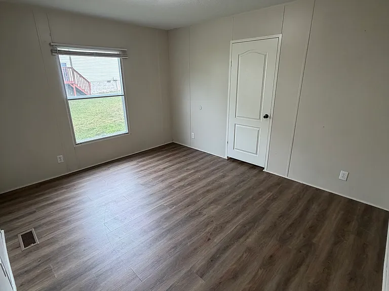 42 Longview Drive — Photo 26