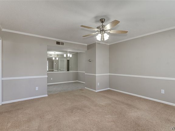 5th image of 1813 Hackberry Ln APT 1-A