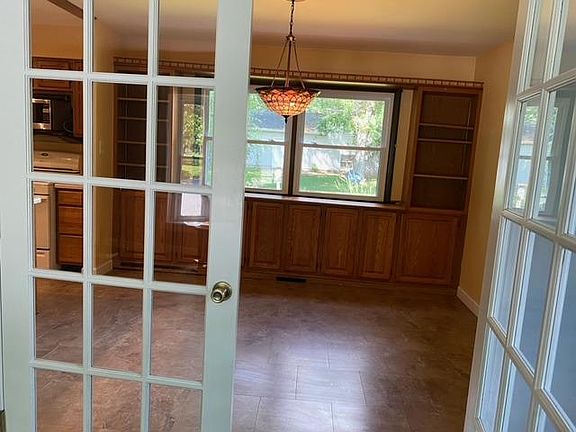 4th image of 2109 Dunwoody Ct