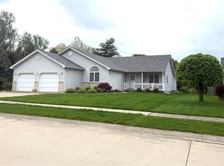 603 Waterford Ln, Decatur, IL 62526