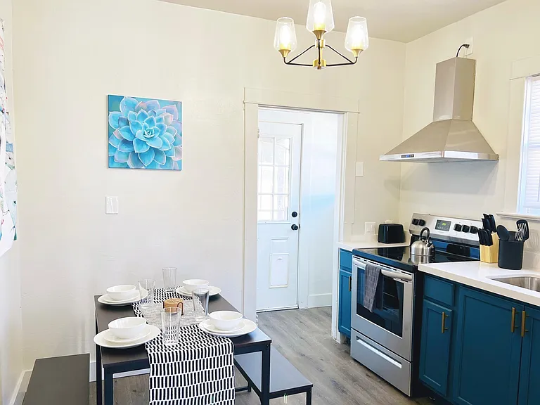 320 N 17th Dr #320 — Photo 7