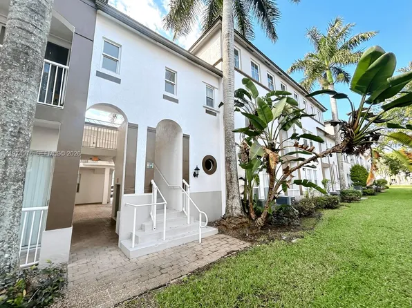 4351 SW 160th Ave APT 209, Miramar, FL 33027