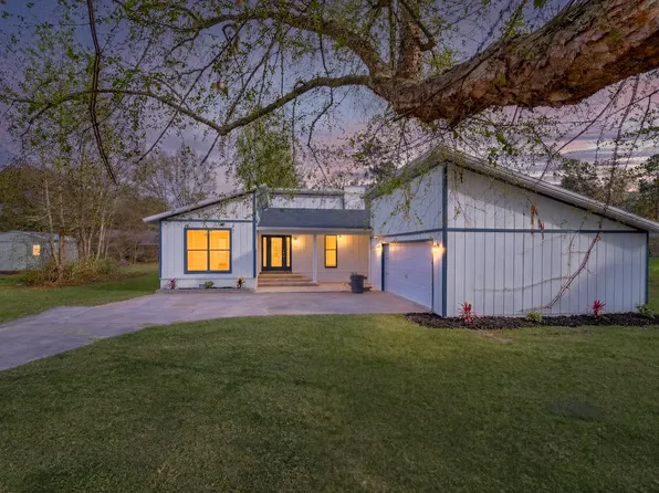 104 Cardinal St, Woodbine, GA 31569