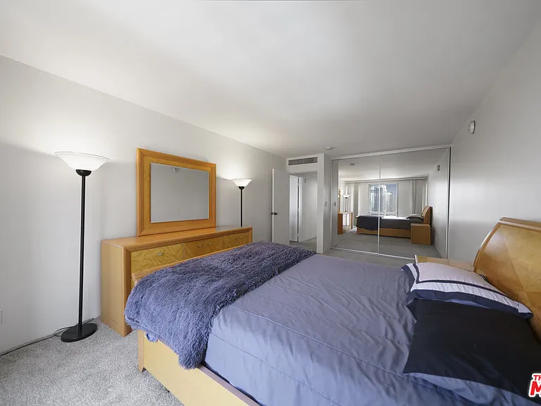 800 W 1st St #1807 — Photo 19