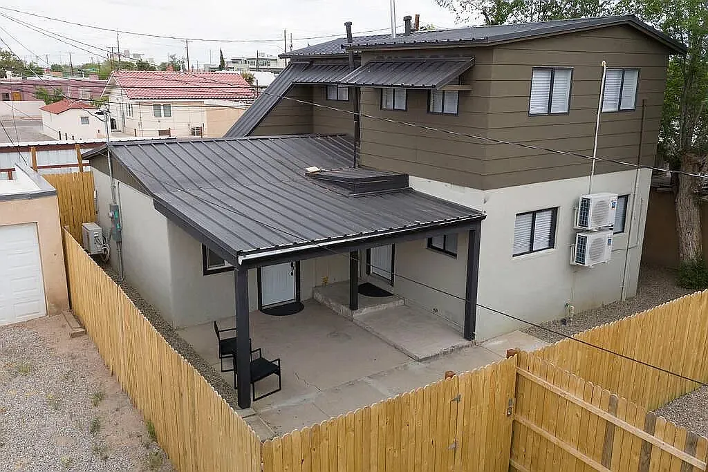 1 bed, 700 sqft, $1,700 — Photo 2