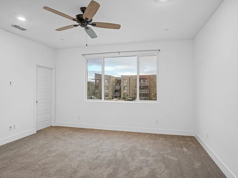 2455-00 Explorador Dr — Photo 29
