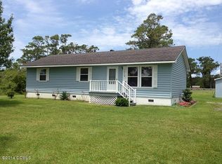 1298 Harkers Island Rd, Beaufort, NC 28516