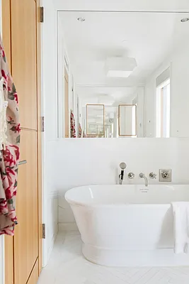 Sold by Compass | media 10