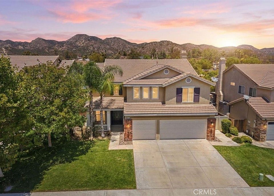 1st image of 25326 Chesterfield Ln