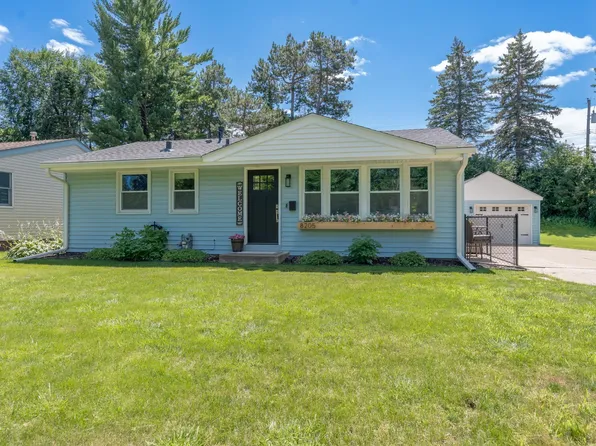 8205 W 34 1/2 St, Minneapolis, MN 55426