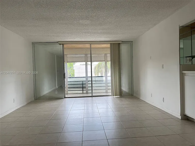 403 NW 68th Ave #206 — Photo 8