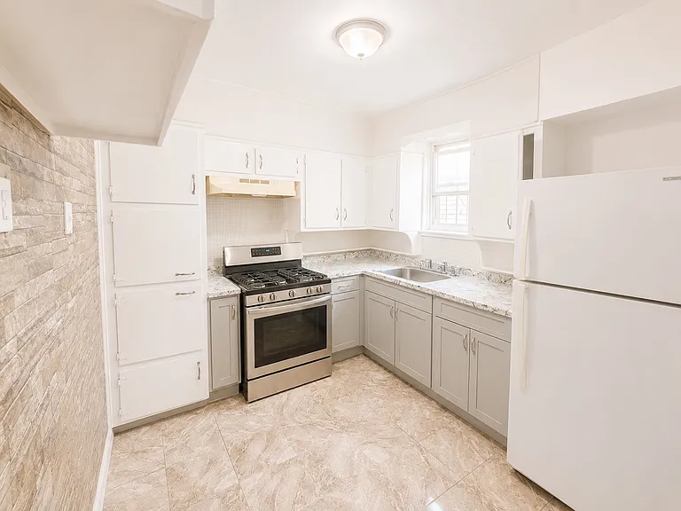 2161 Ford St #1 — Photo 1