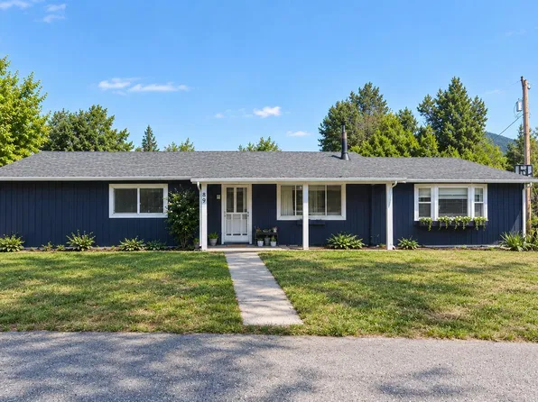 89 Queens Branch Rd, Rogue River, OR 97537