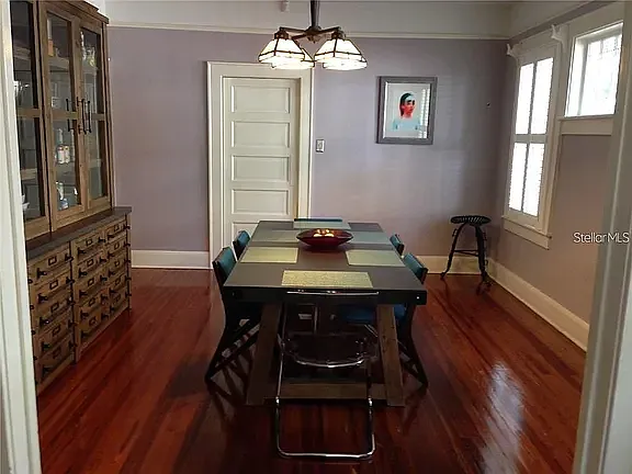 909 E Shadowlawn Ave — Photo 16