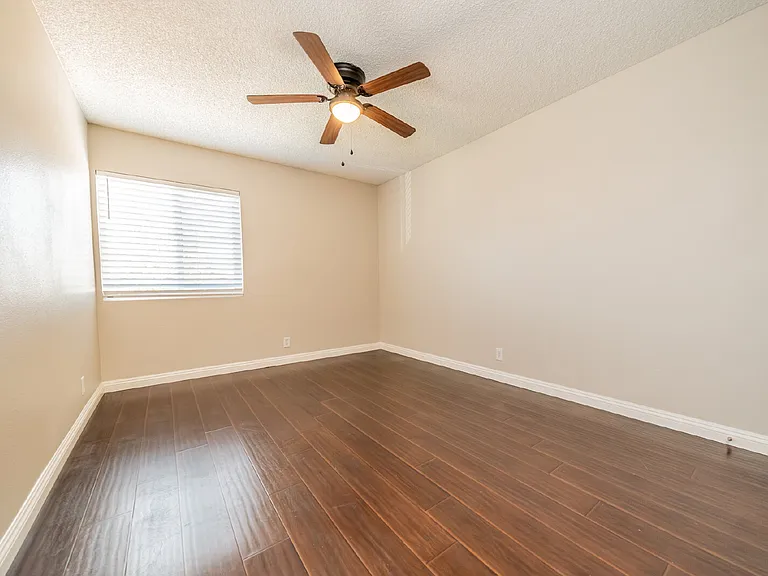 1229 Hibiscus St — Photo 33