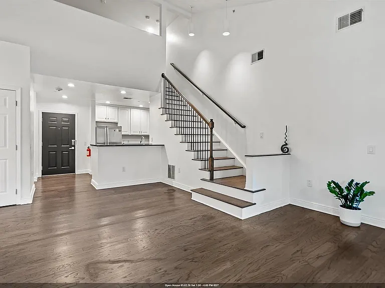 7400 River Rd #442 — Photo 1