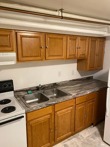 175 Eagle St #BASEMENT Photo 1