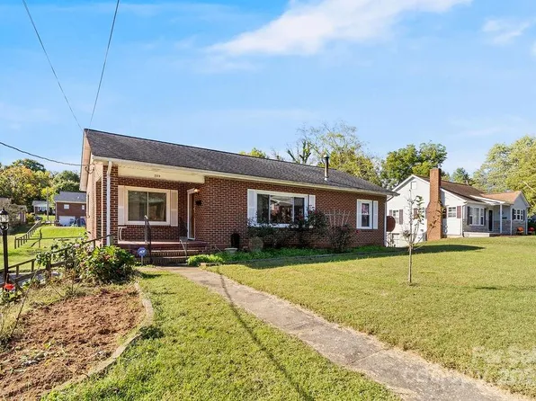 209 Park St, Morganton, NC 28655