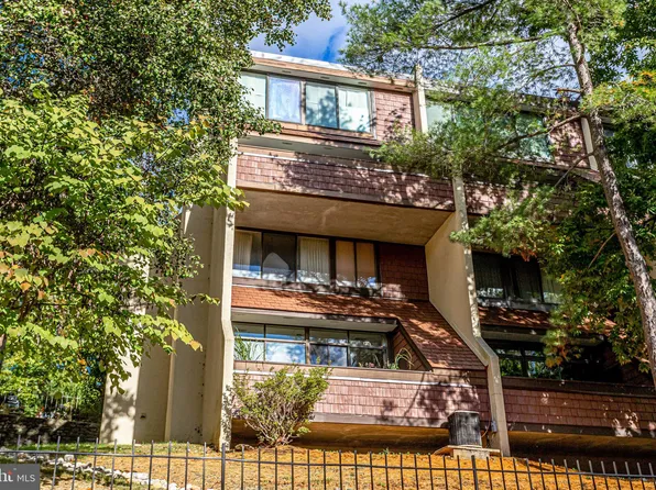 2318 S Quincy St, Arlington, VA 22204