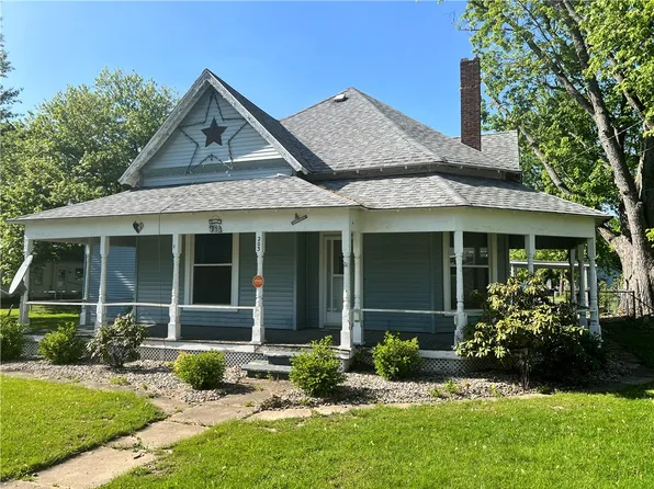 203 W State St, Potomac, IL 61865