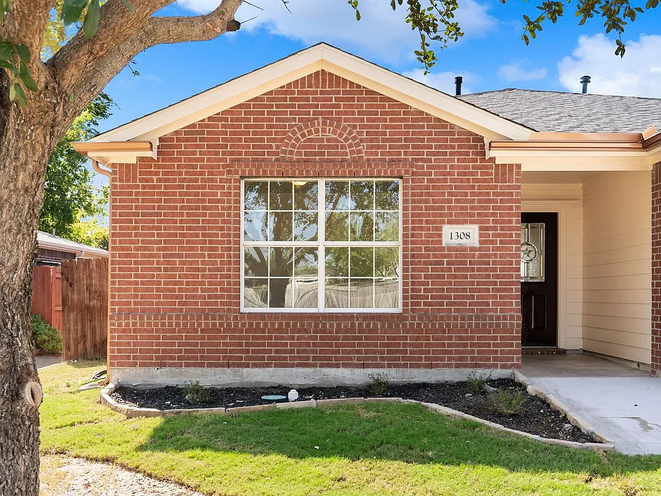 1308 Pintail Dr